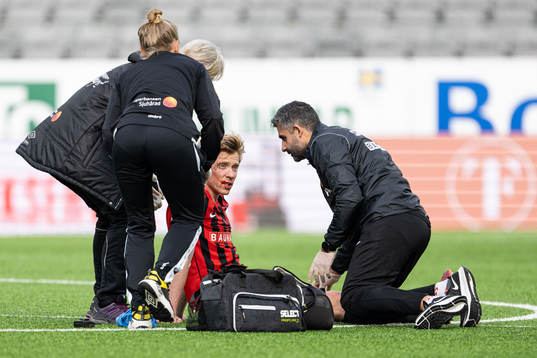 Brommapojkarnas Gustav Sandberg Magnusson får vård