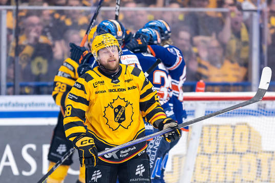 Skellefteås Oskar Nilsson deppar