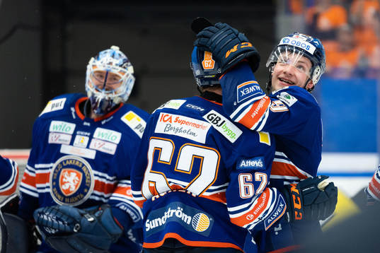 Växjös Manuel Ågren och Victor Stjernborg jublar
