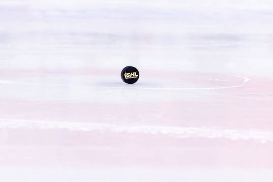 Matchpuck på isen
