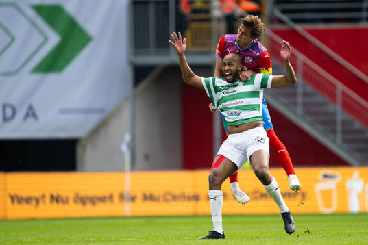 Helsingborgs Thomas Pauck Rogne och Västerås SKs Jabir