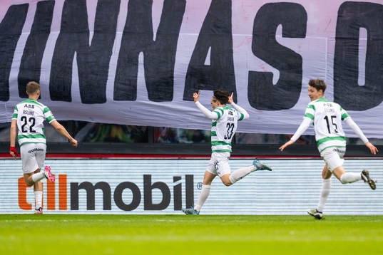 Västerås SKs Miguel Sandberg jublar