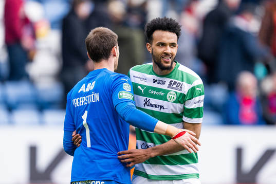Västerås SKs målvakt Anton Fagerström och Alex Douglas