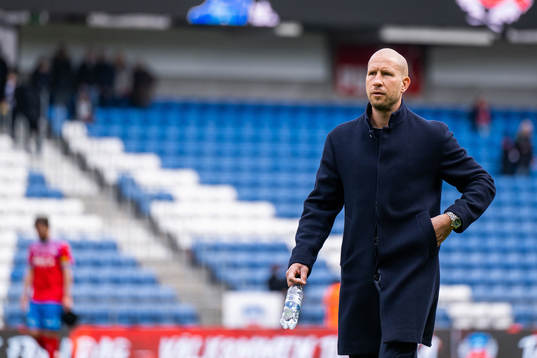 Helsingborgs tränare Mattias Lindström deppar
