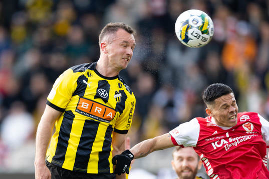 Häckens Even Hovland nickar