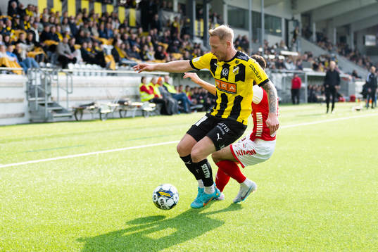 Häckens Mikkel Rygaard Jensen och Kalmars Noah Shamoun