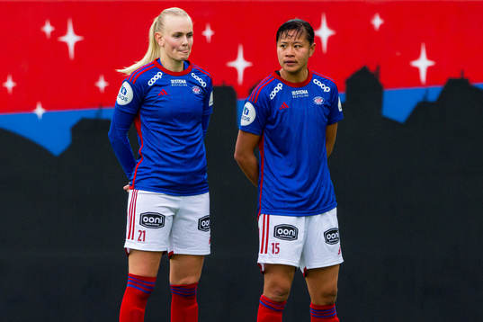 Karina Sævik and Ylinn Tennebø of Vålerenga