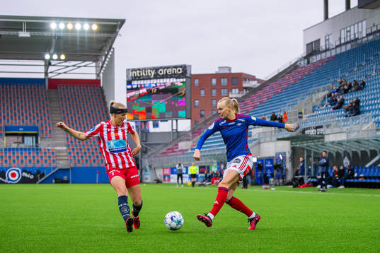 Trine Karin Øritzland of Avaldsnes and Karina Sævik of