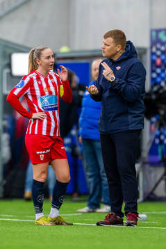Hanna Dahl and John Arne Riise, head coach of Avaldsnes