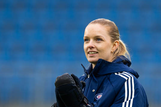 Goalkeeper Guro Pettersen of Vålerenga