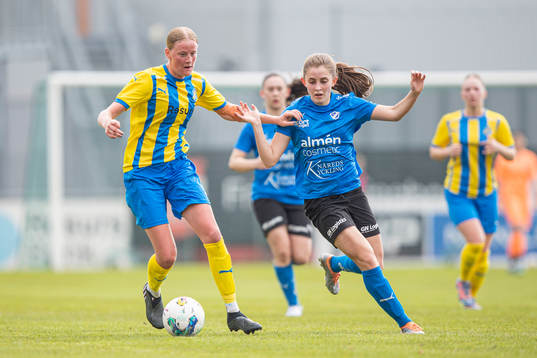 Eskilsminnes Emma Widesjö och Halmstads Nellie Granstam