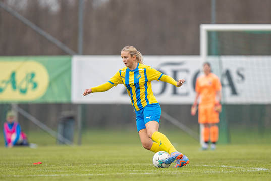 Eskilsminnes Julia Nilsson