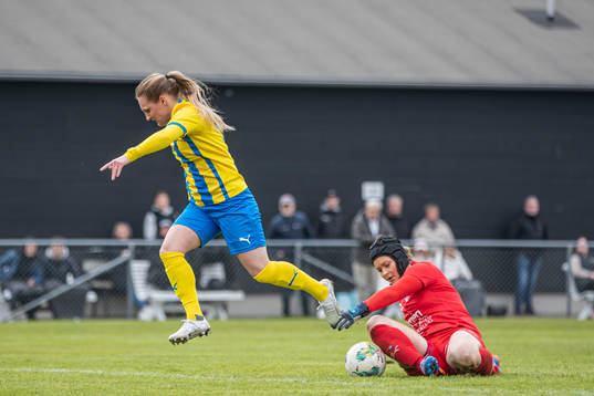 Eskilsminnes Alma Bertilsson och Halmstads Isabel Sandström
