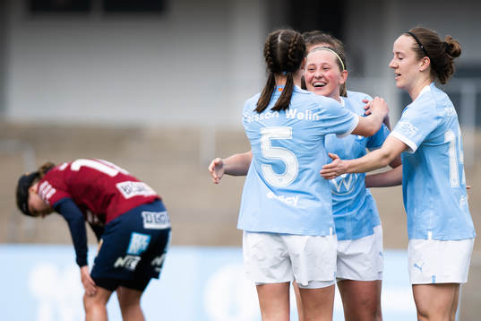 Malmö FFs Petronella Winblad, Erica Persson Welin och Anna