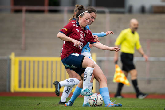 Malmö FFs Thelma Persson Welin och Örgrytes Linn Andersson