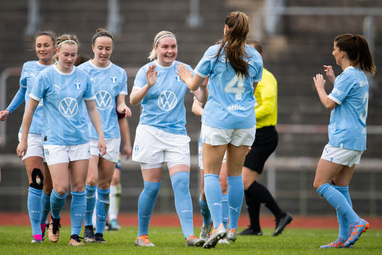 Malmö FFs Rebecka Holm jublar