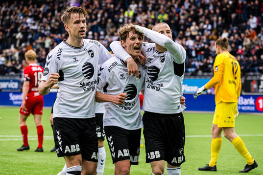 Filip Jørgensen of Odd celebrates