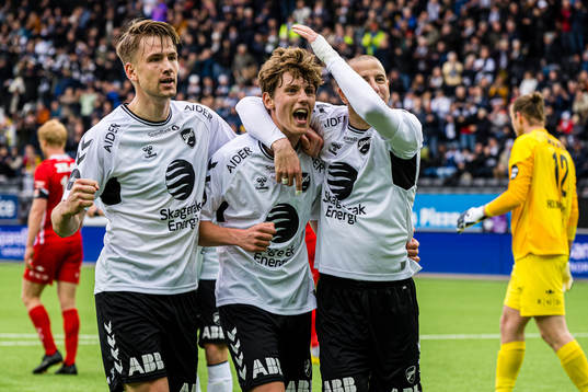 Filip Jørgensen of Odd celebrates