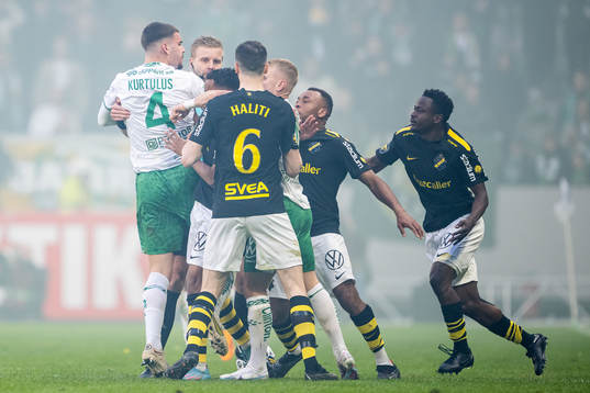 Hammarbys Edvin Kurtulus i bråk med AIKs Alexander