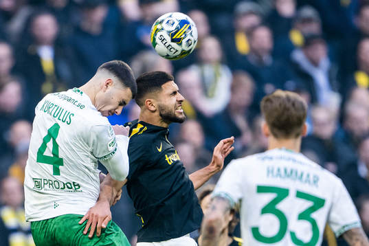 Hammarbys Edvin Kurtulus och AIKs Omar Faraj