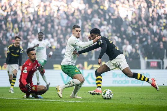 AIKs Alexander Fesshaie Beraki gör 2-0 på Hammarbys