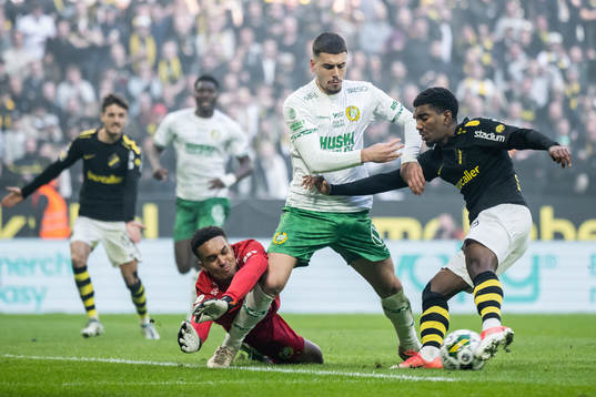 AIKs Alexander Fesshaie Beraki gör 2-0 på Hammarbys