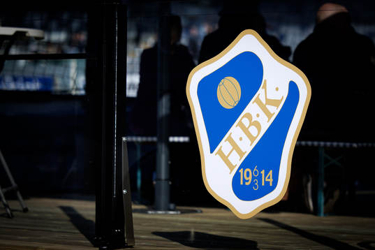 Logo på medlemspuben före fotbollsmatchen i Allsvenskan