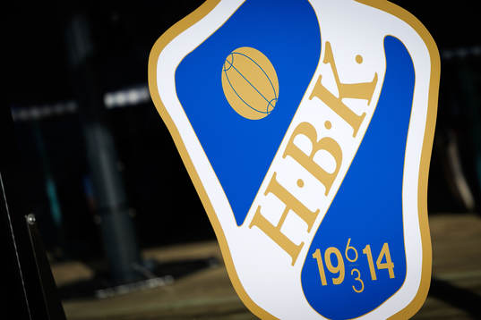 HBK logo före fotbollsmatchen i Allsvenskan mellan