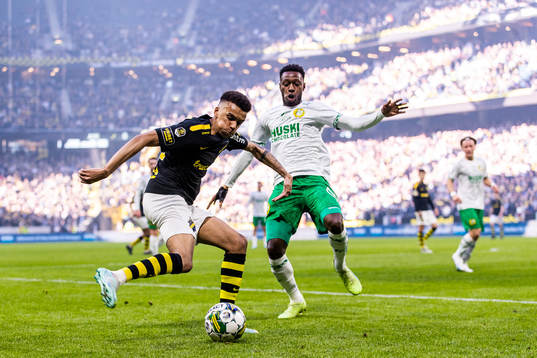 AIKs Rui Modesto och Hammarbys Shaquille Pinas