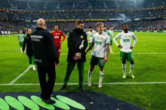 Hammarbys målvakt Davor Blazevic, Fredrik Hammar och