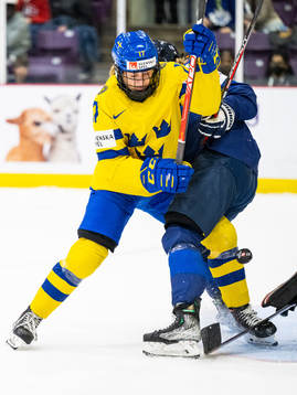 Sofie Lundin of Sweden and Krista Parkkonen of Finland