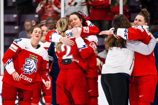 Aneta Tejralova and Alena Mills of Czech Republic celebrate