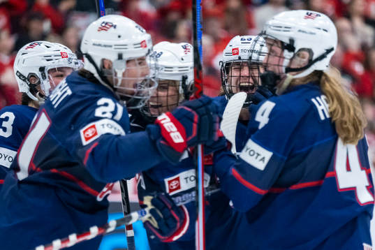 Alex Carpenter of USA celebrates