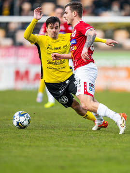 Degerfors Damjan Pavlovic och Mjällbys Jesper Gustavsson