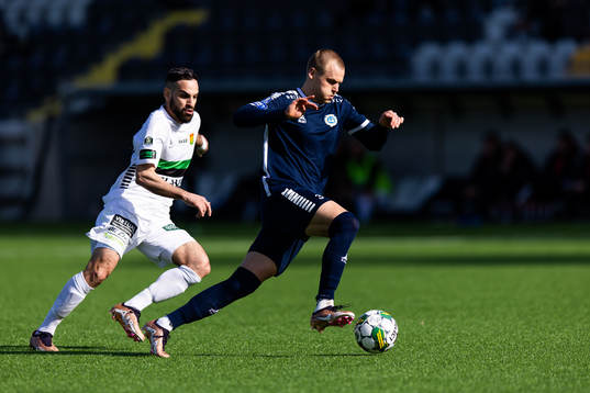 GAIS Mervan Celik och Utsiktens Jesper Brandt