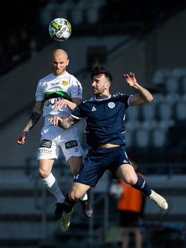 GAIS Niklas Andersen och Utsiktens Allan Mohideen