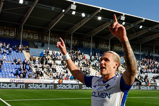 IFK Norrköpings Arnor Sigurdsson jublar