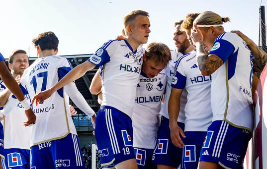 IFK Norrköpings spelare jublar