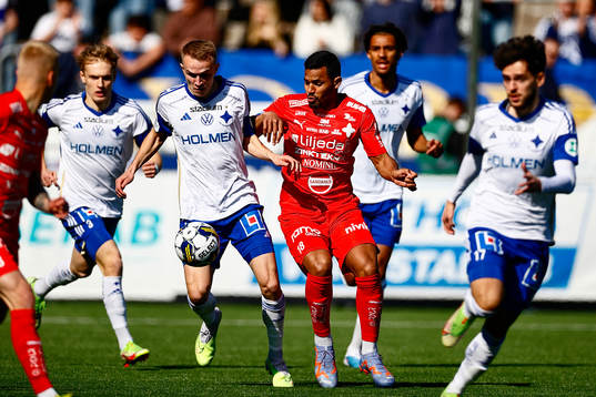 IFK Norrköpings Victor Stange Lind och Värnamos Wenderson