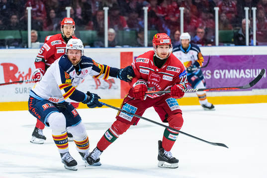 Djurgårdens Linus Arnesson och Modos Adam Pettersson