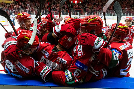 Bläddra bland fler bilder av Ishockey, Hockeyallsvenskan, Final 1, Modo - Djurgården