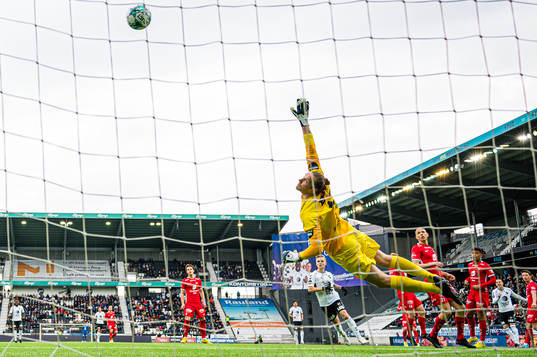 Milan Jevtovic of Odd missing a chance to score