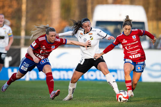 Vittsjös Nellie Persson och Häckens Rusul Rosa Kafaji