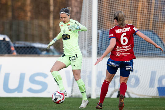Häckens målvakt Jennifer Falk
