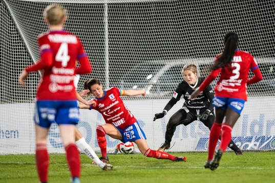 3 målet mellan ben på Vittsjös Elisabet Klinga