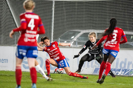 3 målet mellan ben på Vittsjös Elisabet Klinga