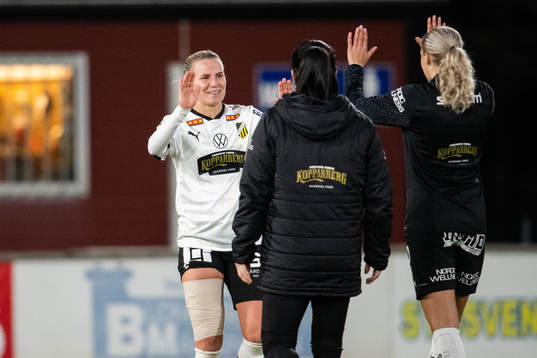 Häckens Josefine Rydbrink jublar