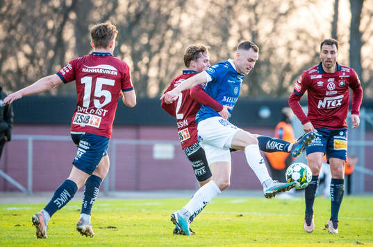 Trelleborgs Filip Bohman mot Örgrytes Linus Tagesson