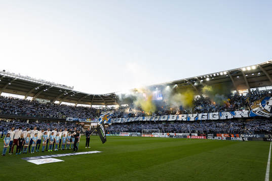 IFK Göteborgs supportrar med tifo