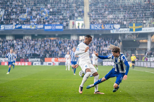 Malmö FFs Derek Cornelius och IFK Göteborgs Gustaf Norlin